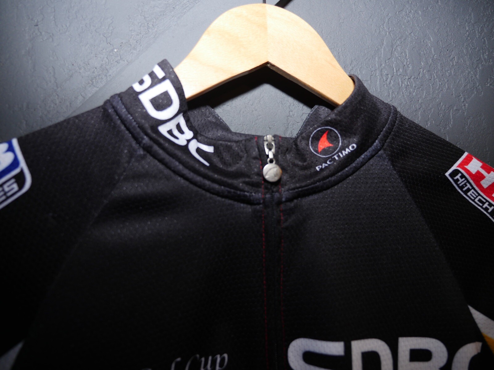 Men’s Sponsored Cycling Pactimo Jersey Short Sleeve Black And Red XL