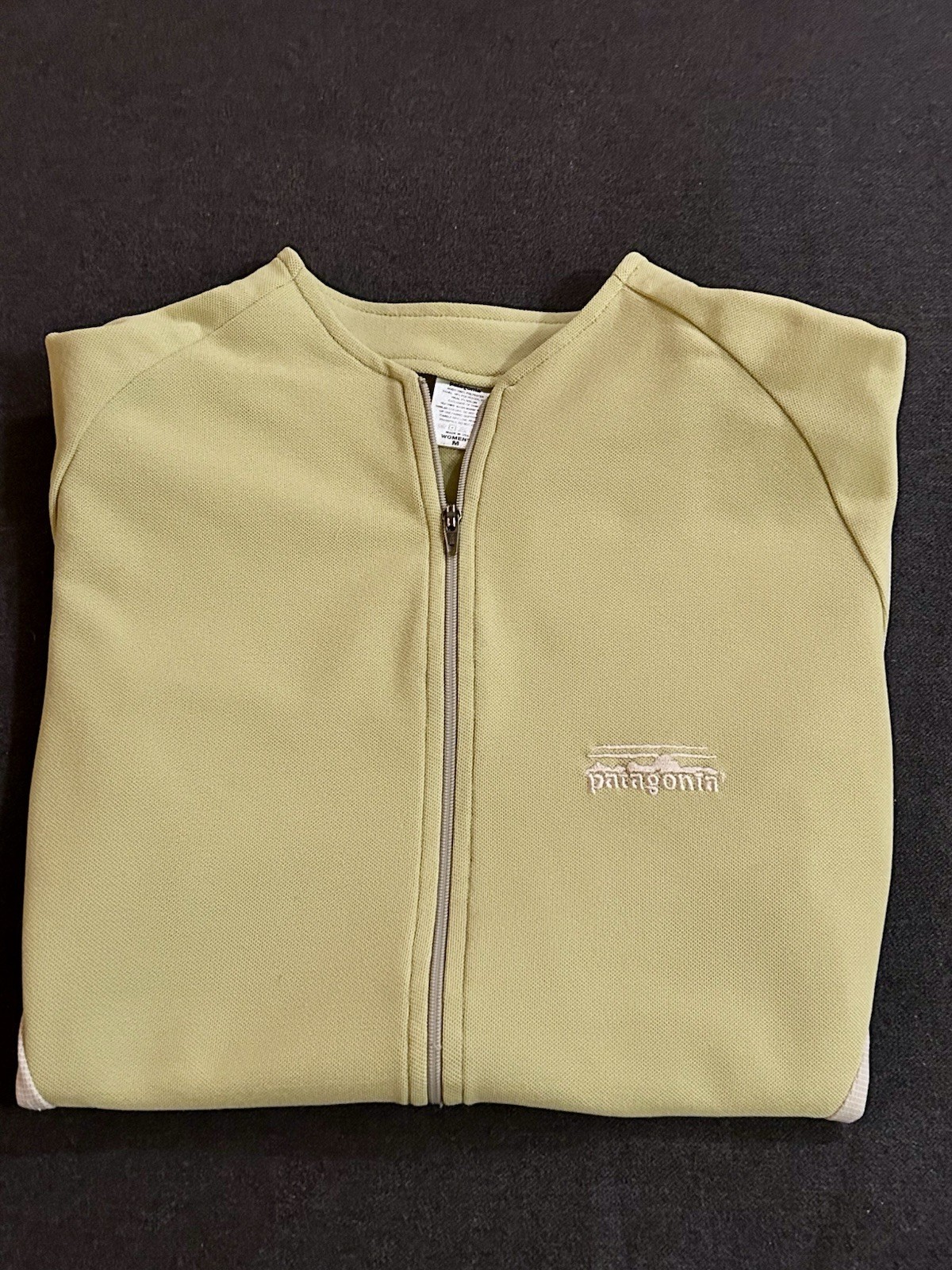 Patagonia Women’s Med Cycling Jersey Short Sleeves, Half Zip Mustard 2 Pockets