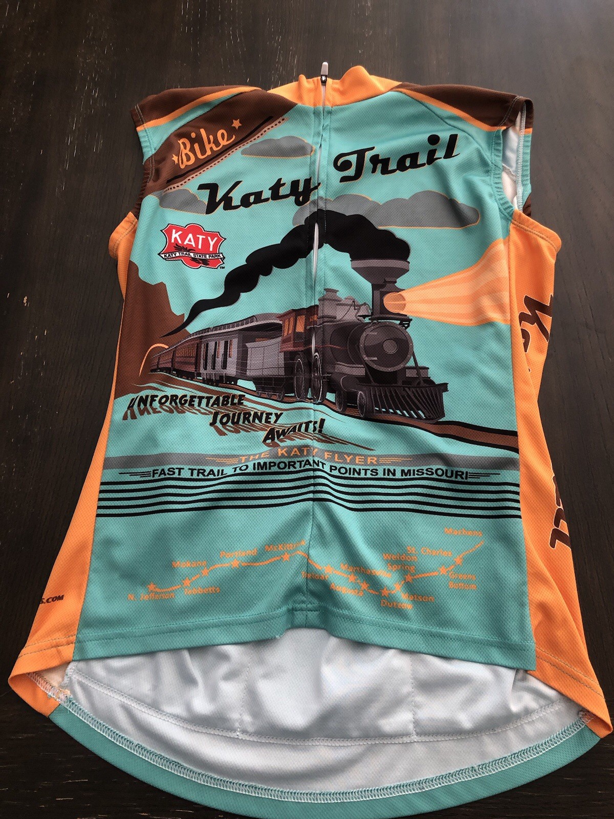 Peak 1 Sports Size L Women’s Cycling Shirt Top Katy Trail State Park