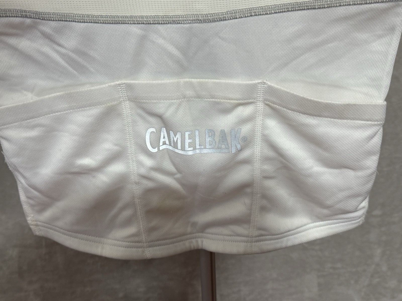 NEW CamelBak VeloBak Hydration Compr Cycling Jersey White Women’s Med *look