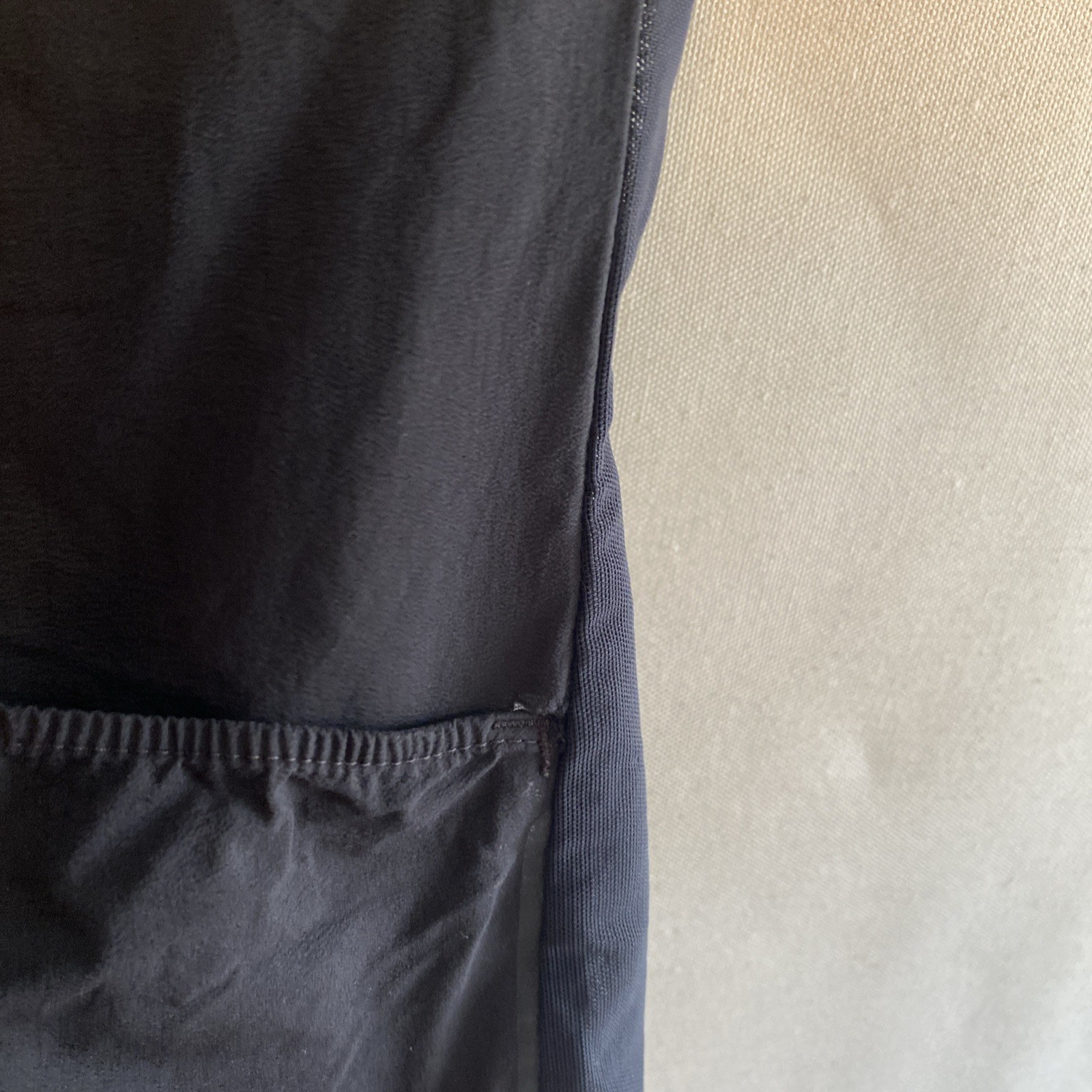 Rapha Black Small Cycling Gillet with Back Pockets Mesh Sides Size S Men’s