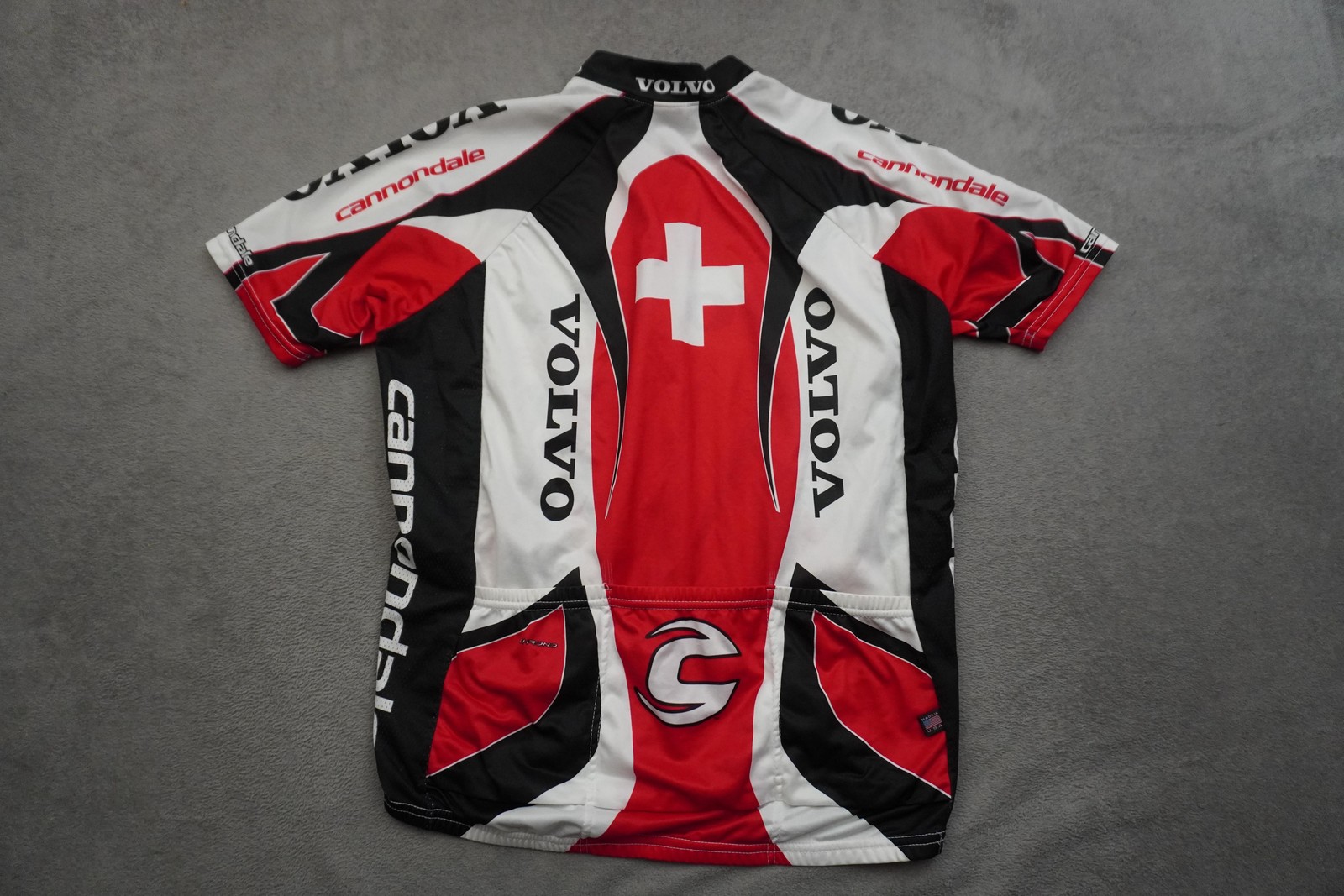 Cannondale Volvo Team Cycling Jersey Mens XL Red White Black Half Zip USA