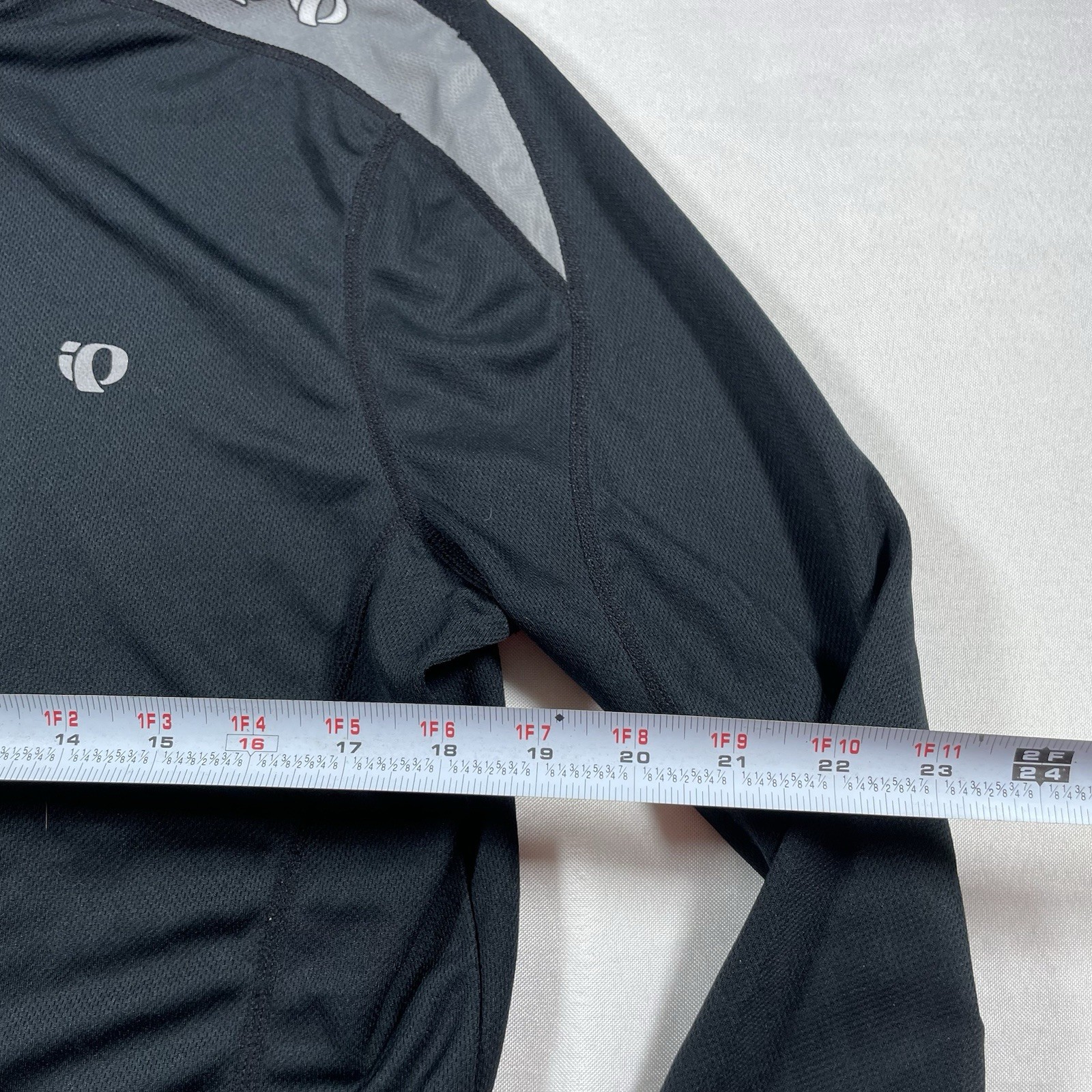 pearl izumi long sleeve cycling jersey 3/4 zip bottle pockets Large