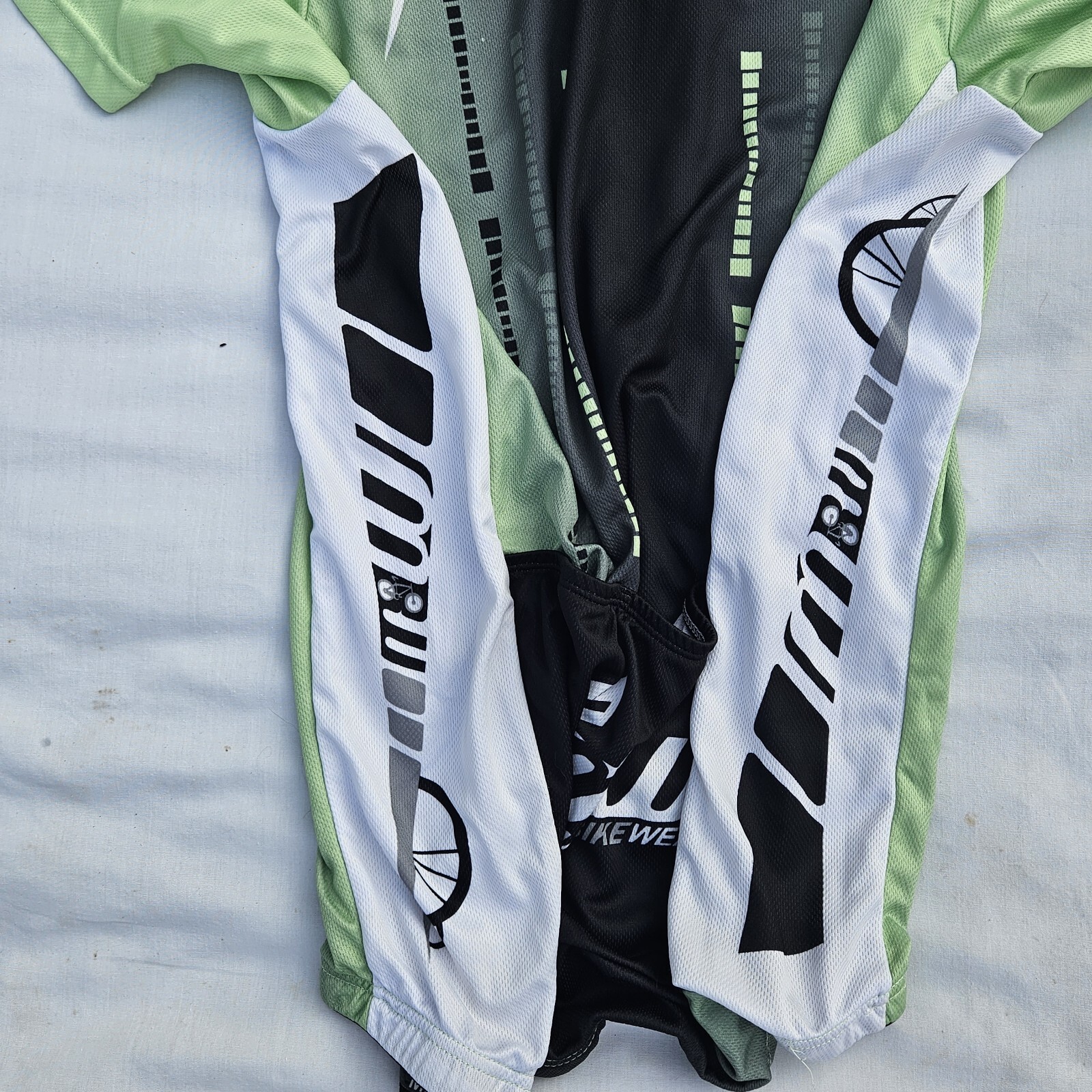 Men’s Large Cycling Jersey, Green, Waist Gripper, Back Pockets, Maks Bike Wear