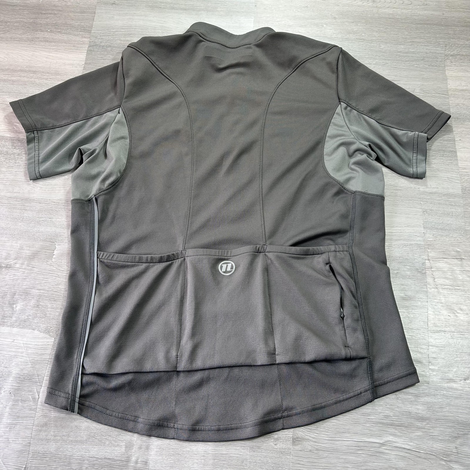 Novara Cycling Jersey Mens Large Gray 1/4 Zip Pockets Reflective Bike Shirt
