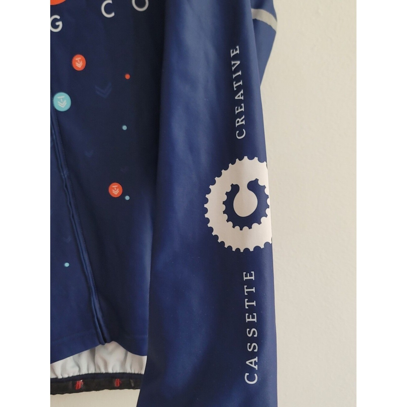 HINCAPIE Sportswear Cycling Jersey Athletic Biking Shirt 3 Pockets Troupe Medium