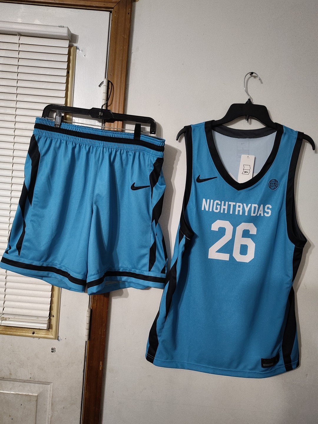 EYBL NIGHTRYDAS 26, Jersey + Shorts Mens, Large, 100% Polyester