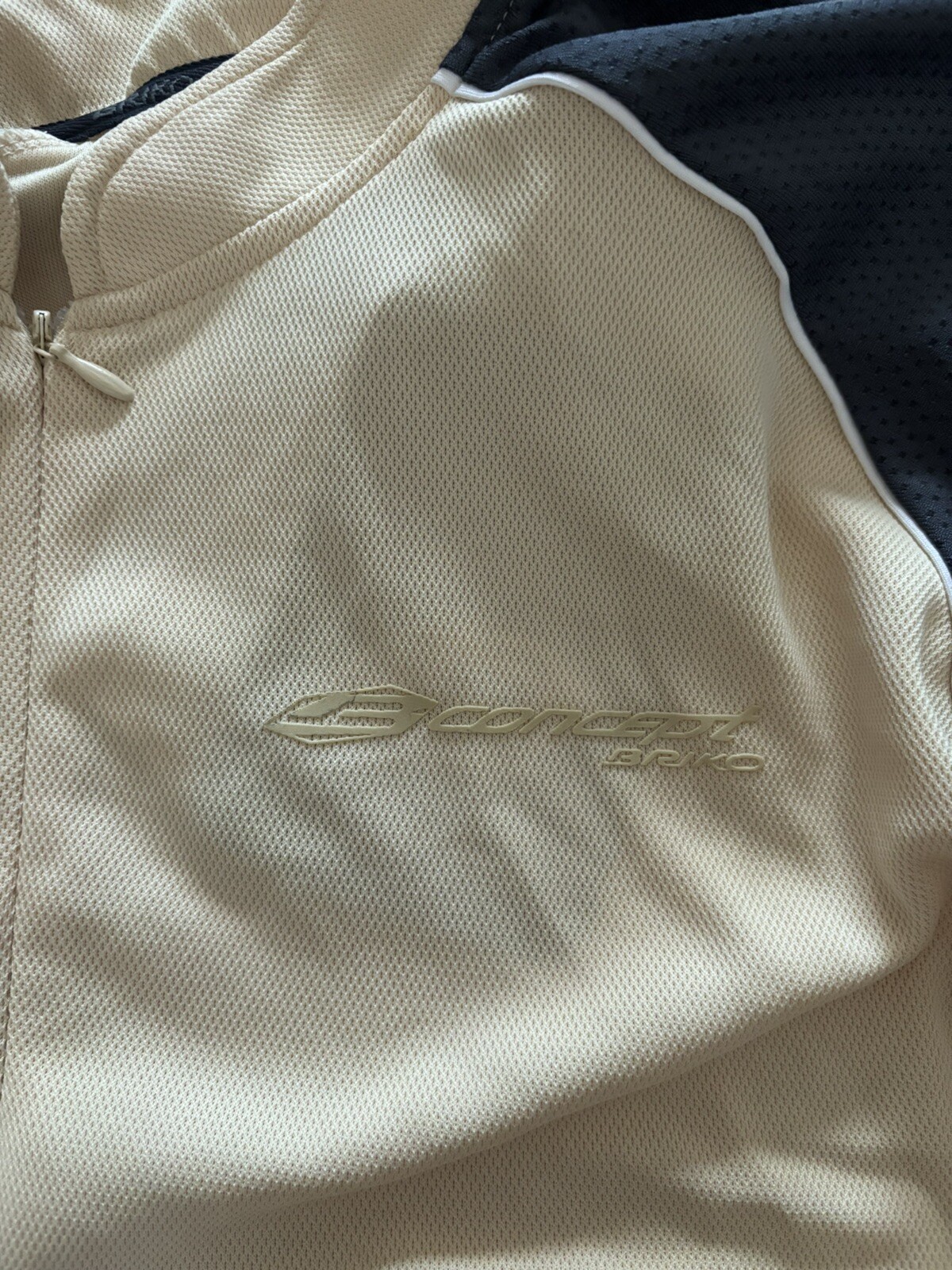 Concept by Brinko Designed in Italy Cycling Biking Tan Zip-Up US Medium Cream