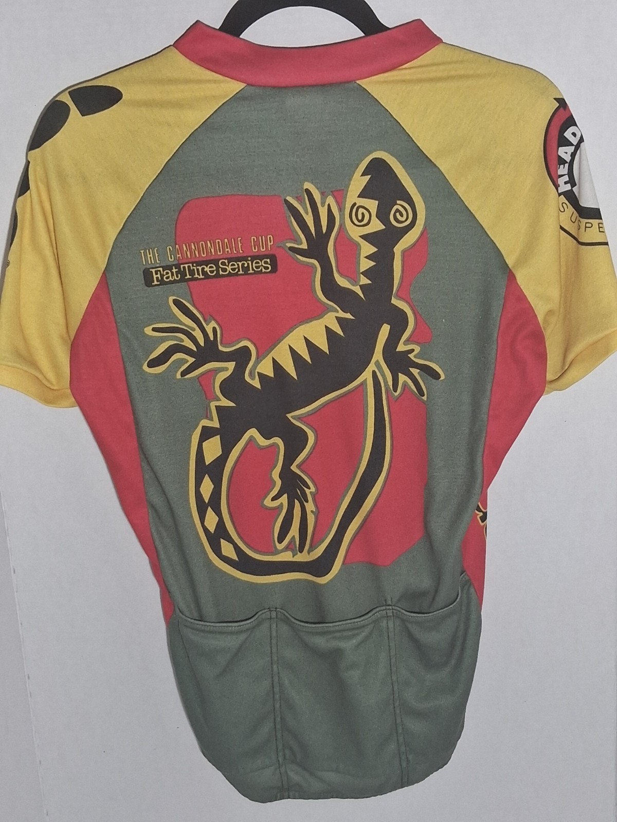 Cannondale Cycling Shirt Pocketed Mens Size Small Breathable Cannondale Cup Logo