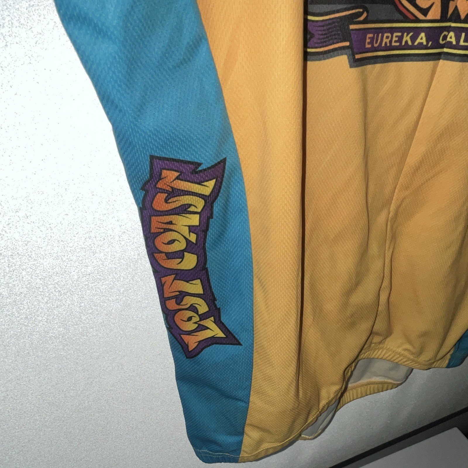 VOmax Lost Coast Brewery Great White Cycling Jersey Mens 1/4 Zip M