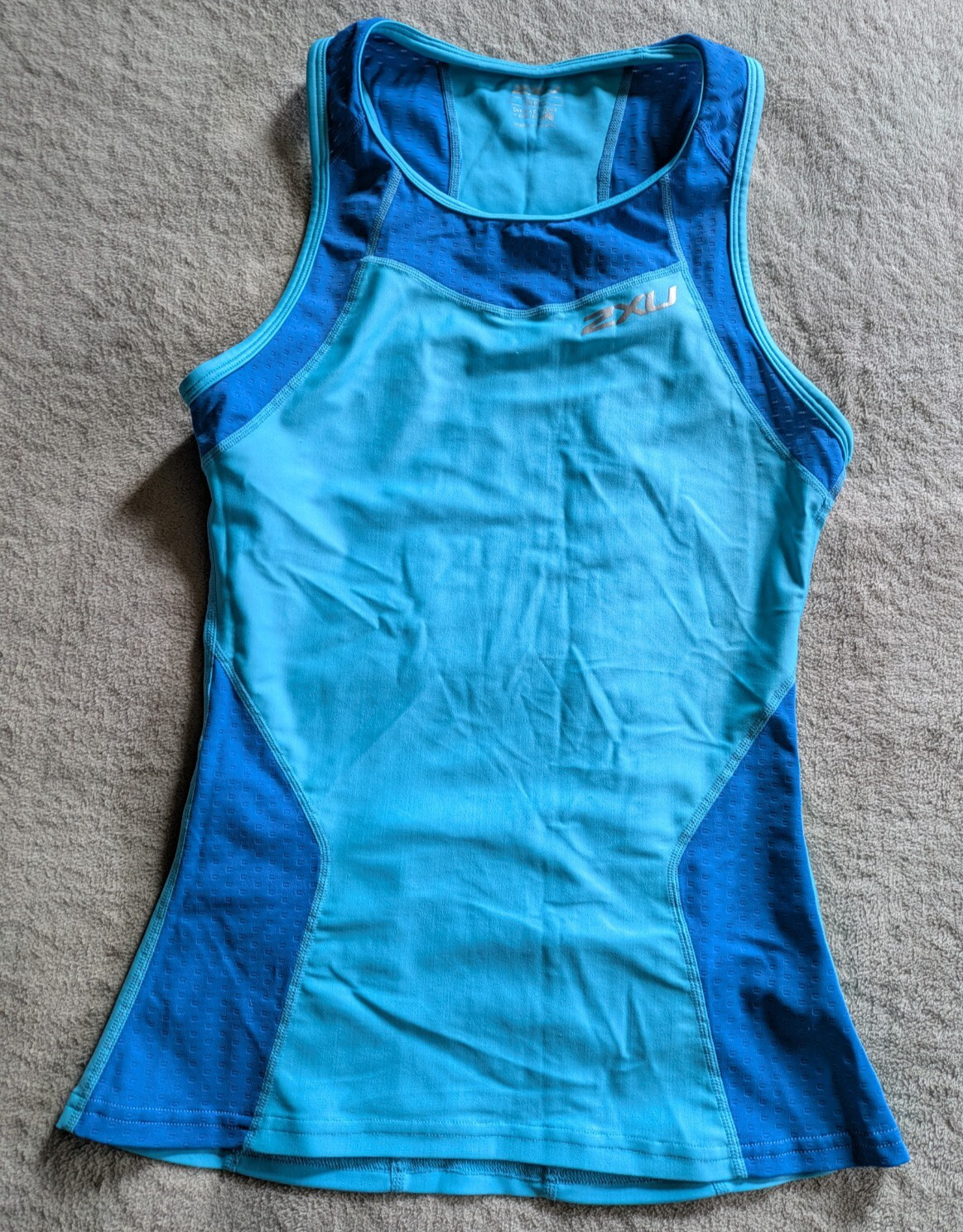 2XU Tri Triathlon Top Jersey Womens M Sleeveless Cycling Blue