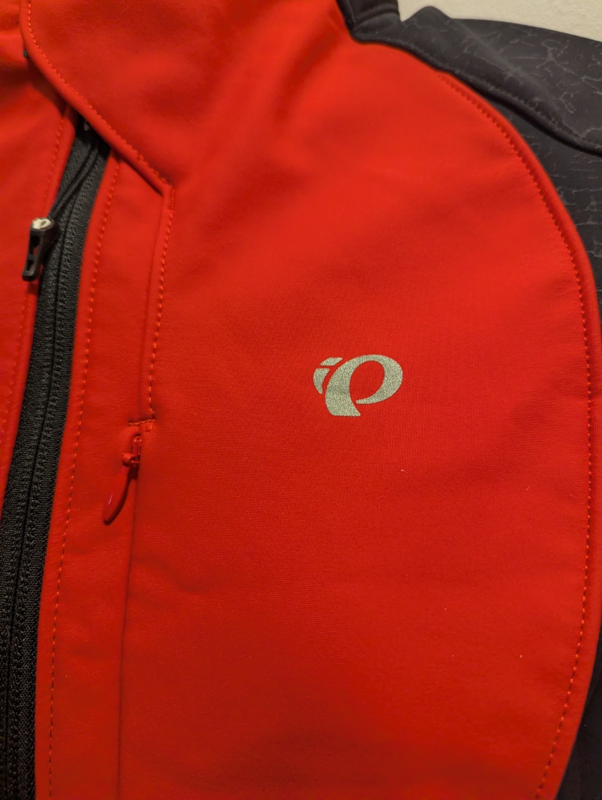 Pearl Izumi PRO 180 Softshell Womens Small Red And Black Full Zip Winter Jacket