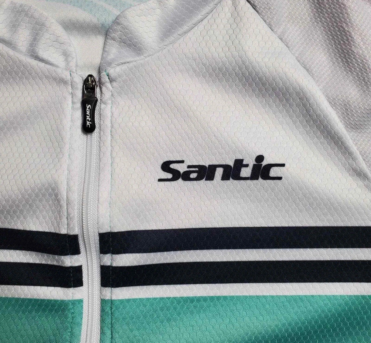 Santic Short Sleeve Cycling shirt Full zip w/ Back pockets large