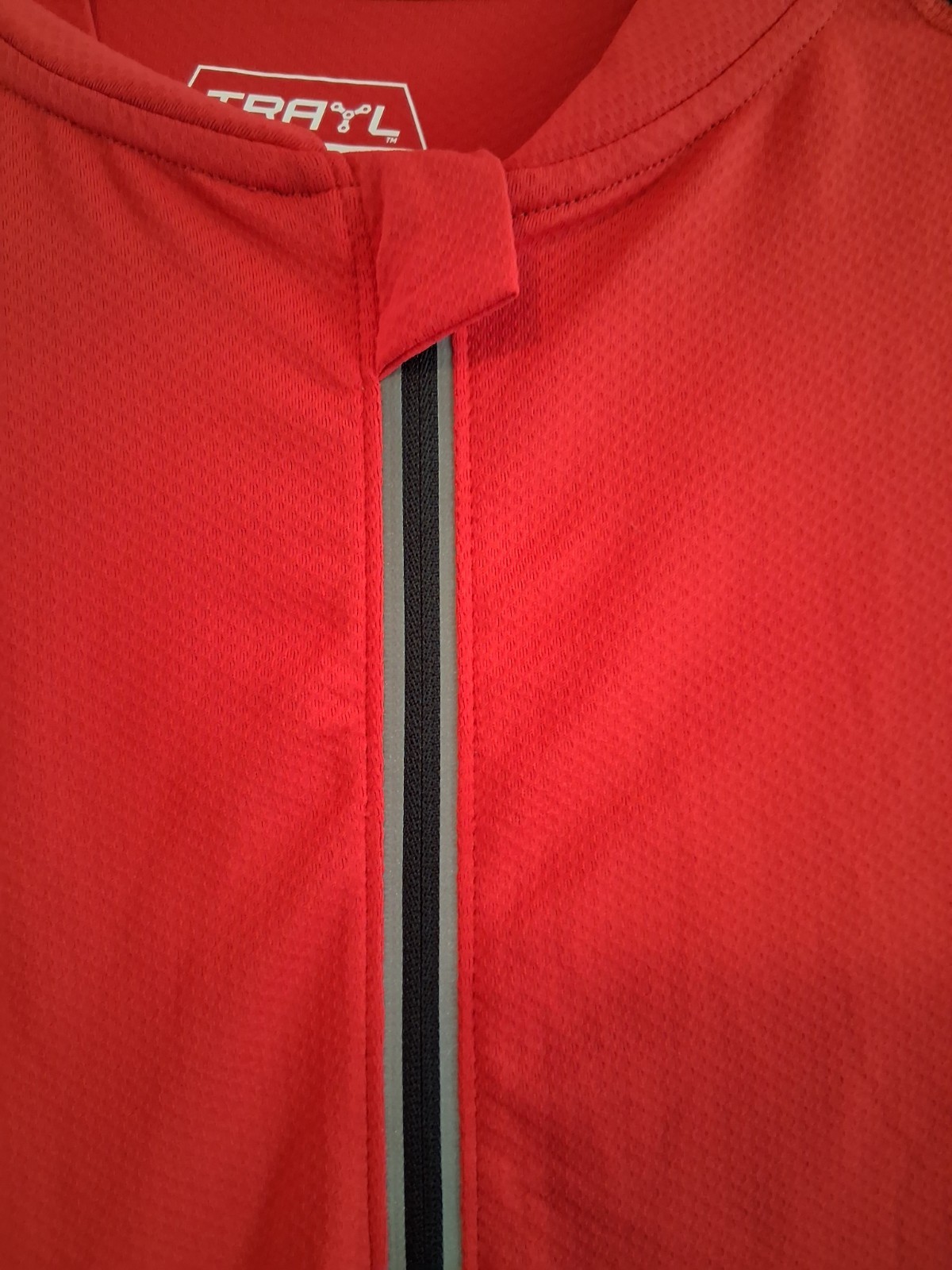 Trayl Size Medium Red & Black Bicycling Triathlon Back 3 Pocket Jersey Shirt