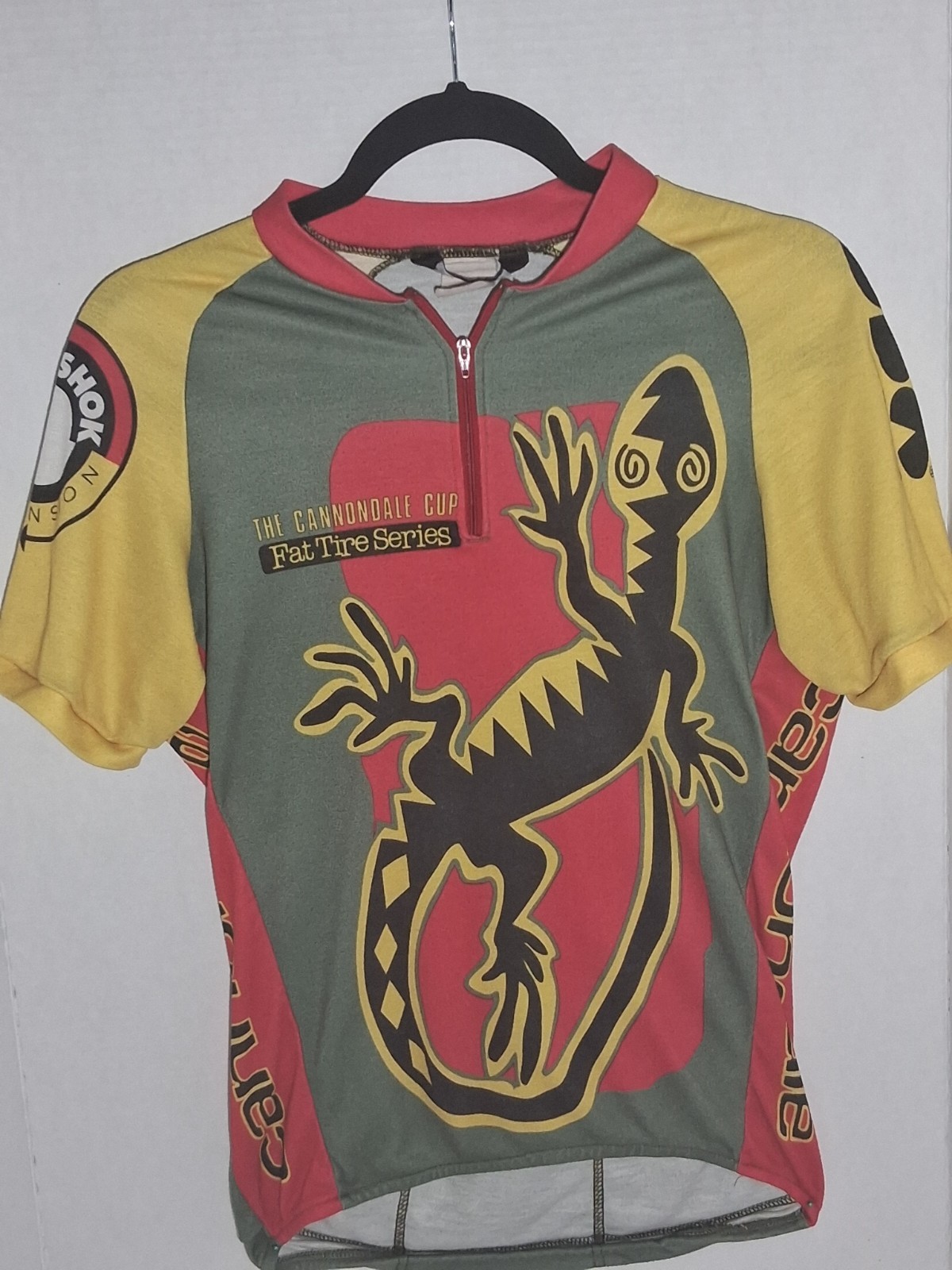 Cannondale Cycling Shirt Pocketed Mens Size Small Breathable Cannondale Cup Logo