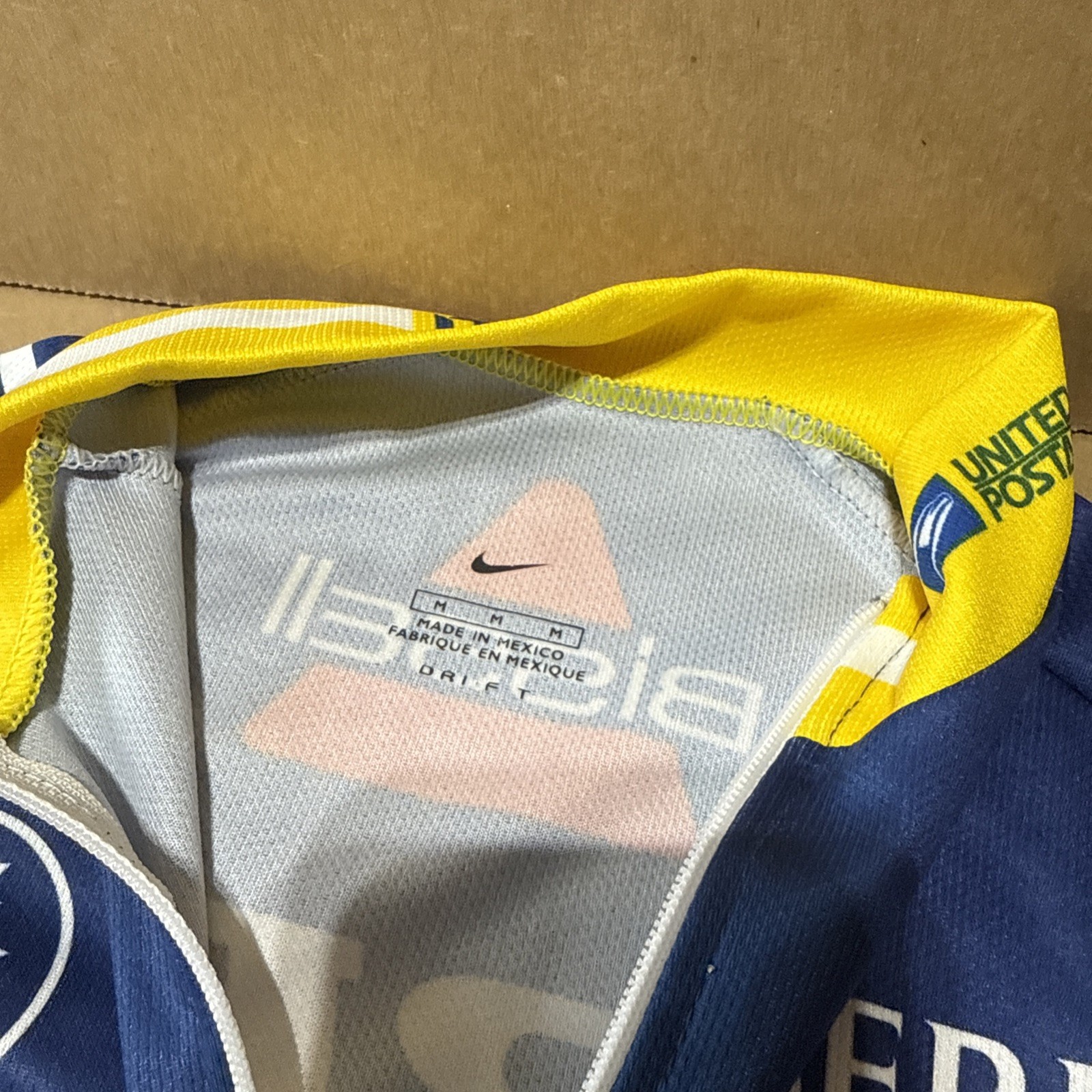 Medium Nike US Postal Discovery Channel Trek USPS Cycling Jersey