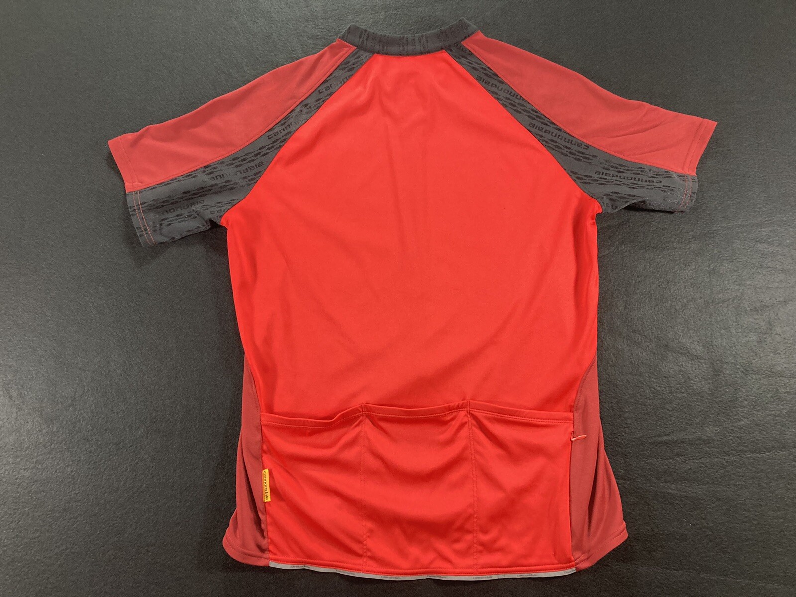 Cannondale Men’s Cycling Jersey Red Size Large 3/4 Zip Short Sleeve