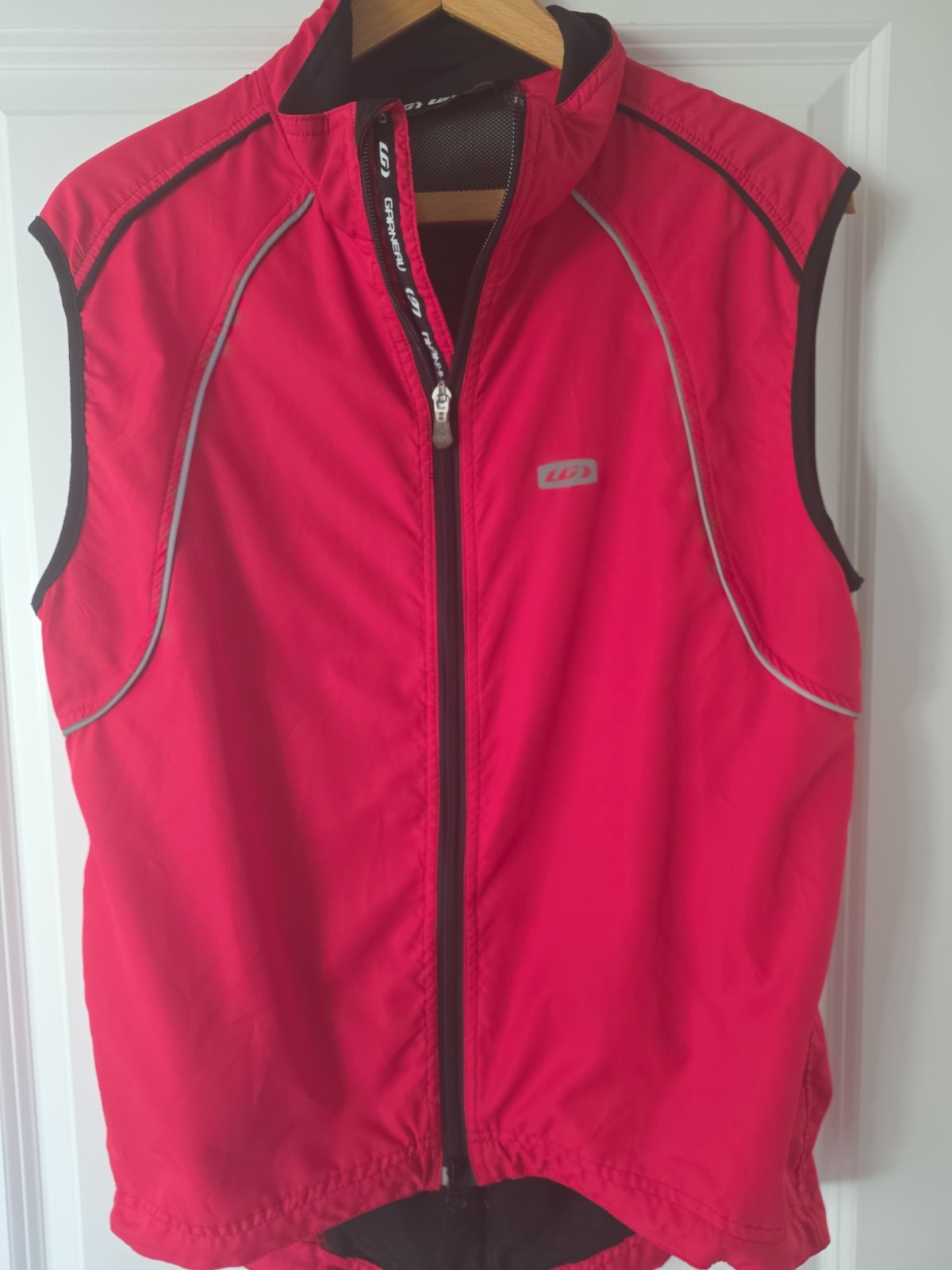 Women’s Size M Louis Garneau Bicycle Tank Full Zip 2 Pockets on Back Sleeveless