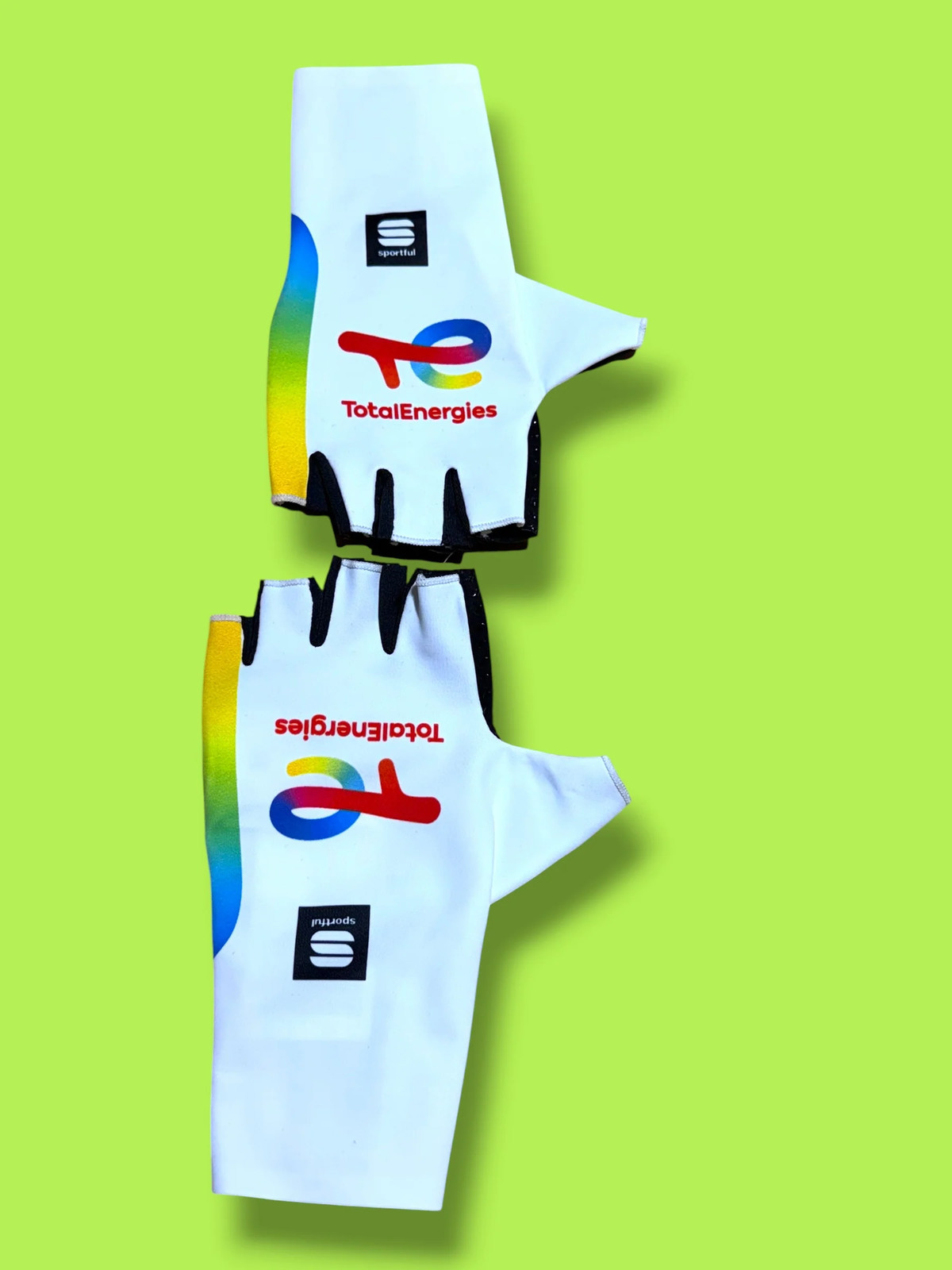 Aero Glove|Total Energies |BioRacer Pro Cycling Kit