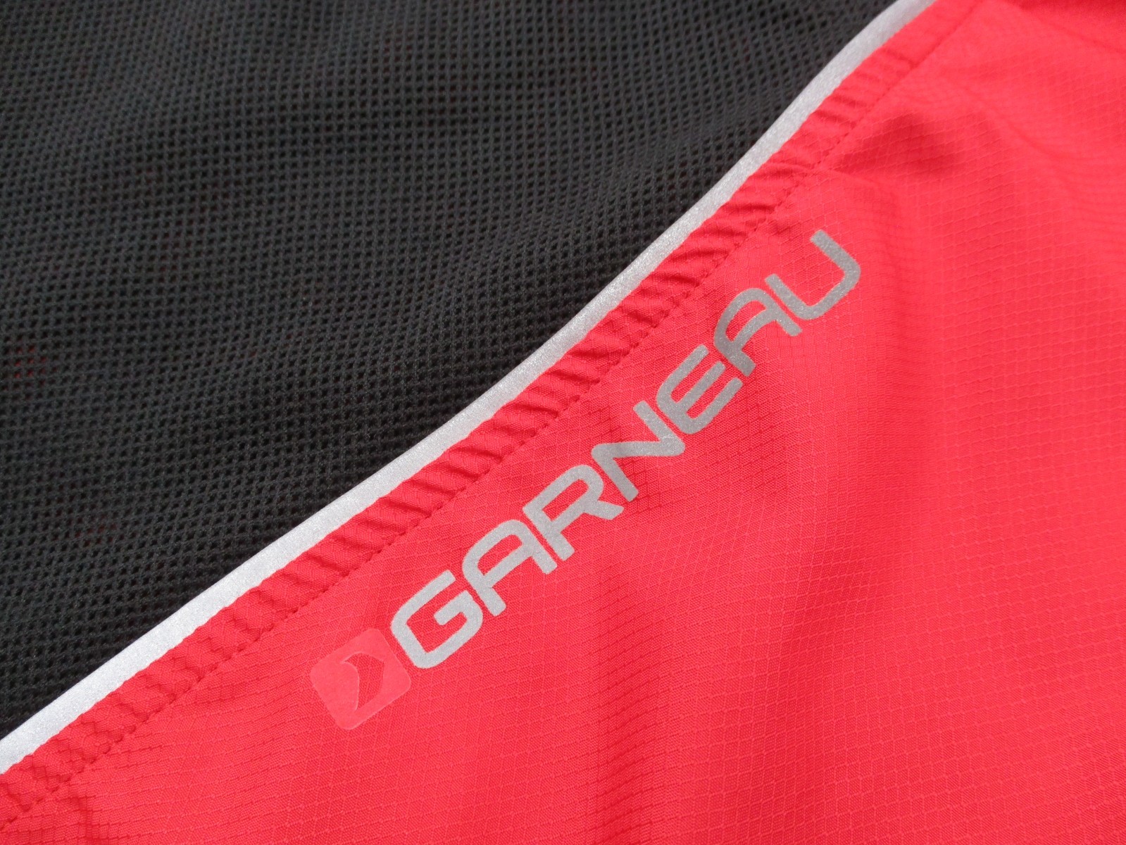 Louis Garneau Cycling Jersey Mens 2XL XXL Red Sleeveless Lightweight Full Zip