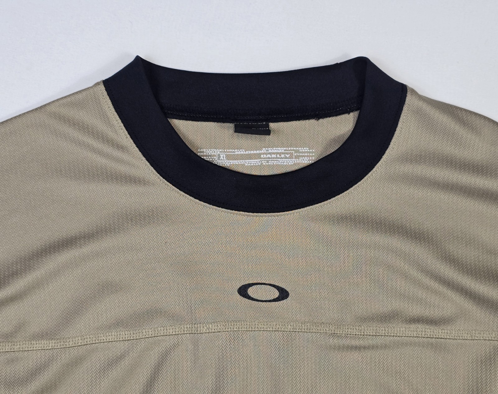 Vintage Oakley Crewneck Cycling Jersey XL Tan Technical Back Zip Pocket Y2K Tech