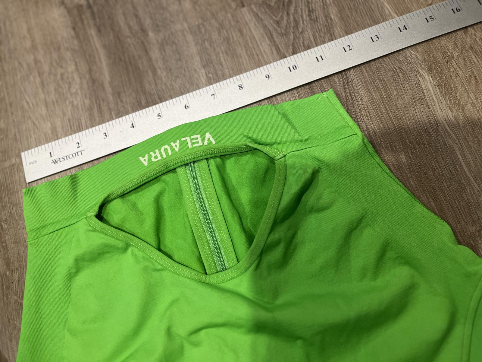 Velaura Zip Up Womens Medium Green slim fit high neck crop countour enhanced fit