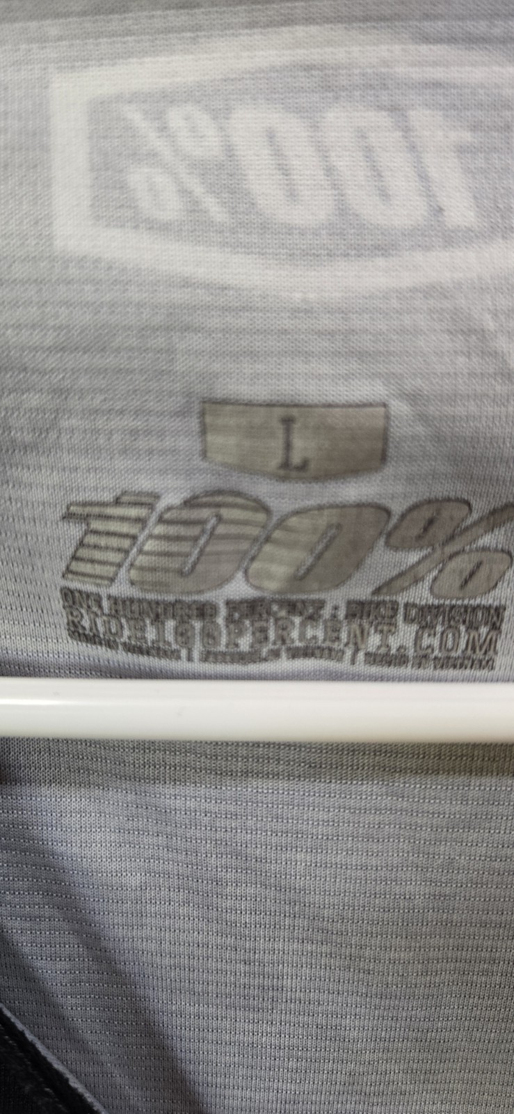 100% Men’s Cycling Jersey L Black White Red Short Sleeve Breathable V-Neck