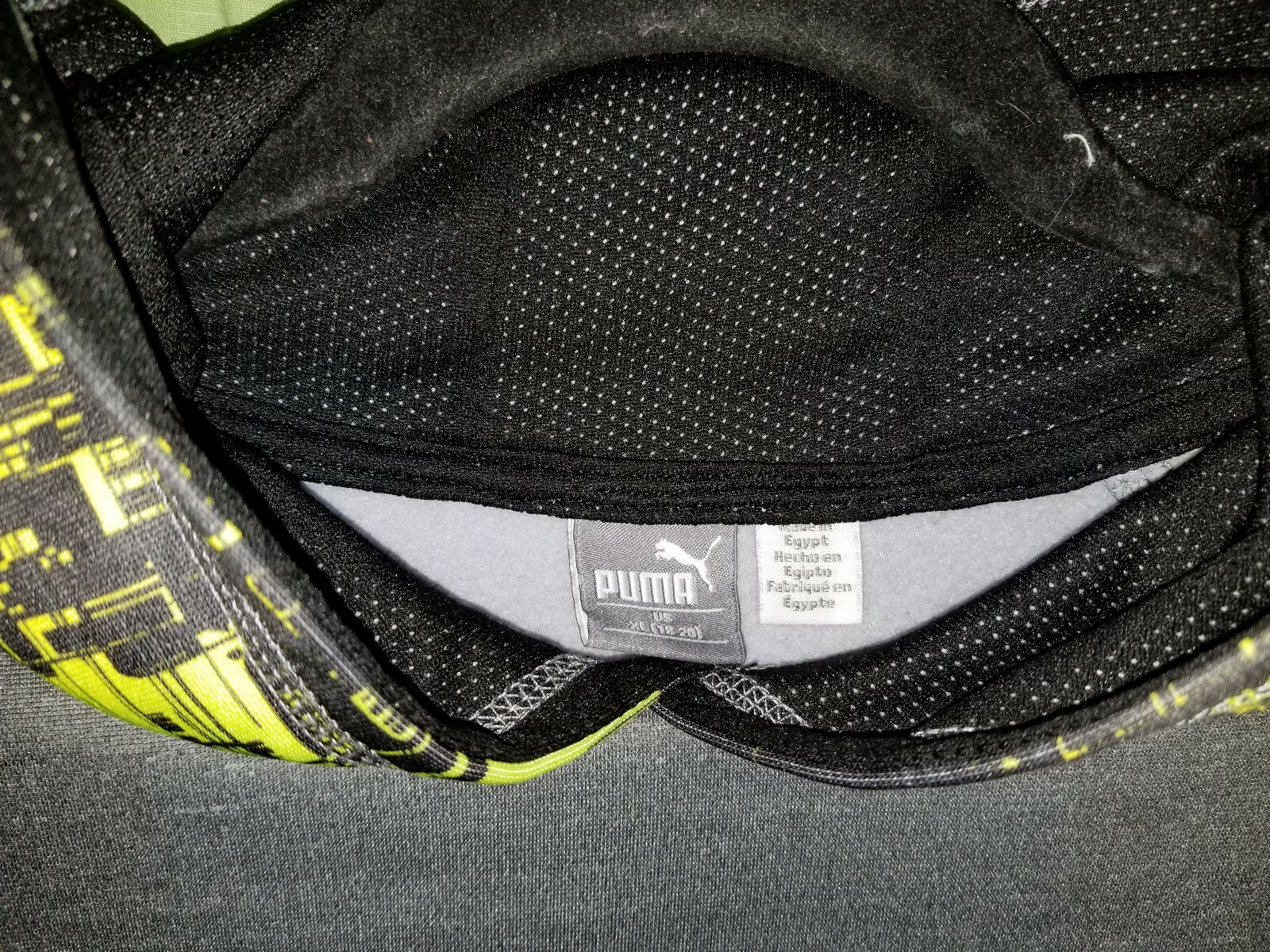 Puma Youth Hoodie Color: Gray w/ Lime Green GRAPHIC Youth Size: XL(18-20) NICE!!