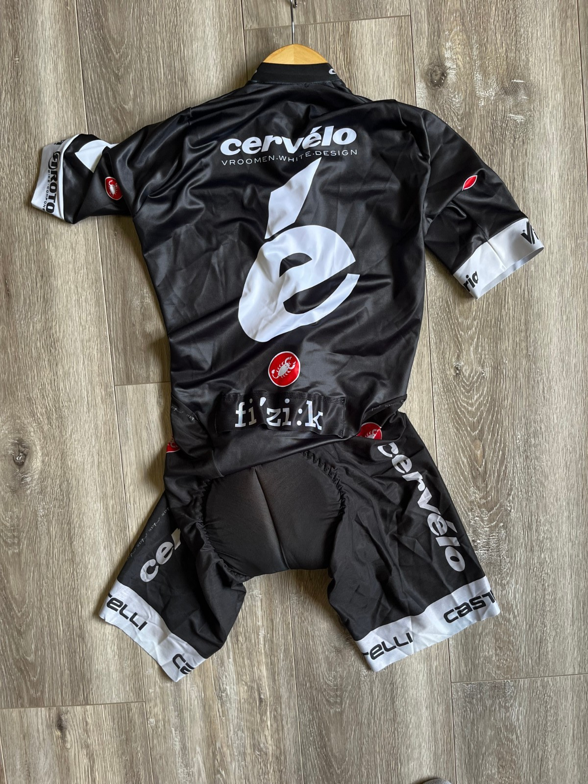 Cervélo TestTeam Cycling Skinsuit Speedsuit Cycle Suit Black Castelli size M