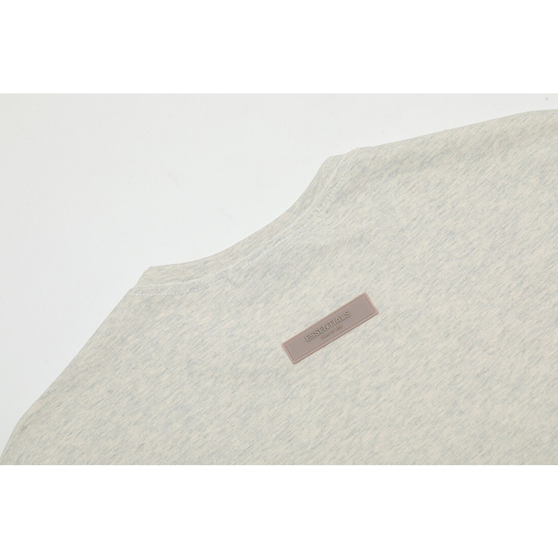 Flocking short-sleeved men’s T-shirt casual and loose fashion designer