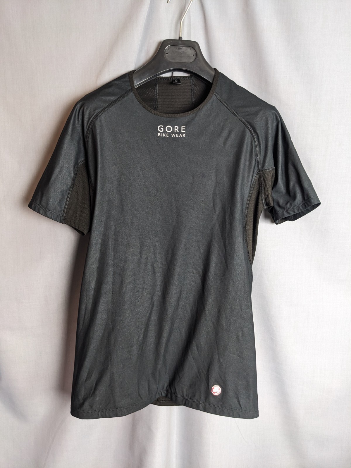 GORE WINDSTOPPER Base Layer Shirt – Black | Men’s M