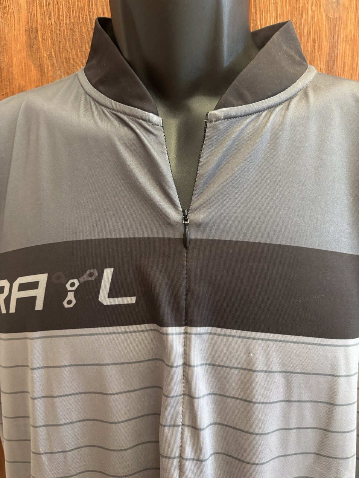 Trayl Bike Wear Cycling Men’s Jersey Size M Black Stripe Gray 1/2 Zip