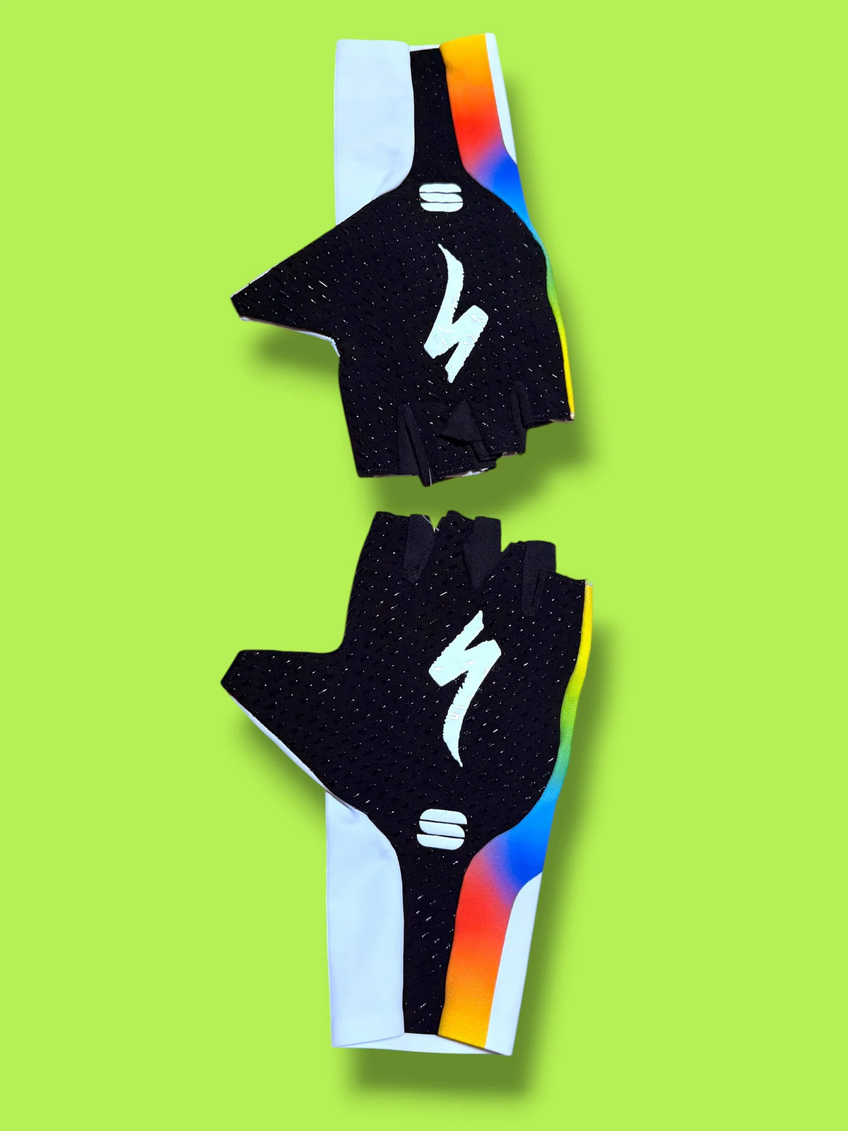 Aero Glove|Total Energies |BioRacer Pro Cycling Kit