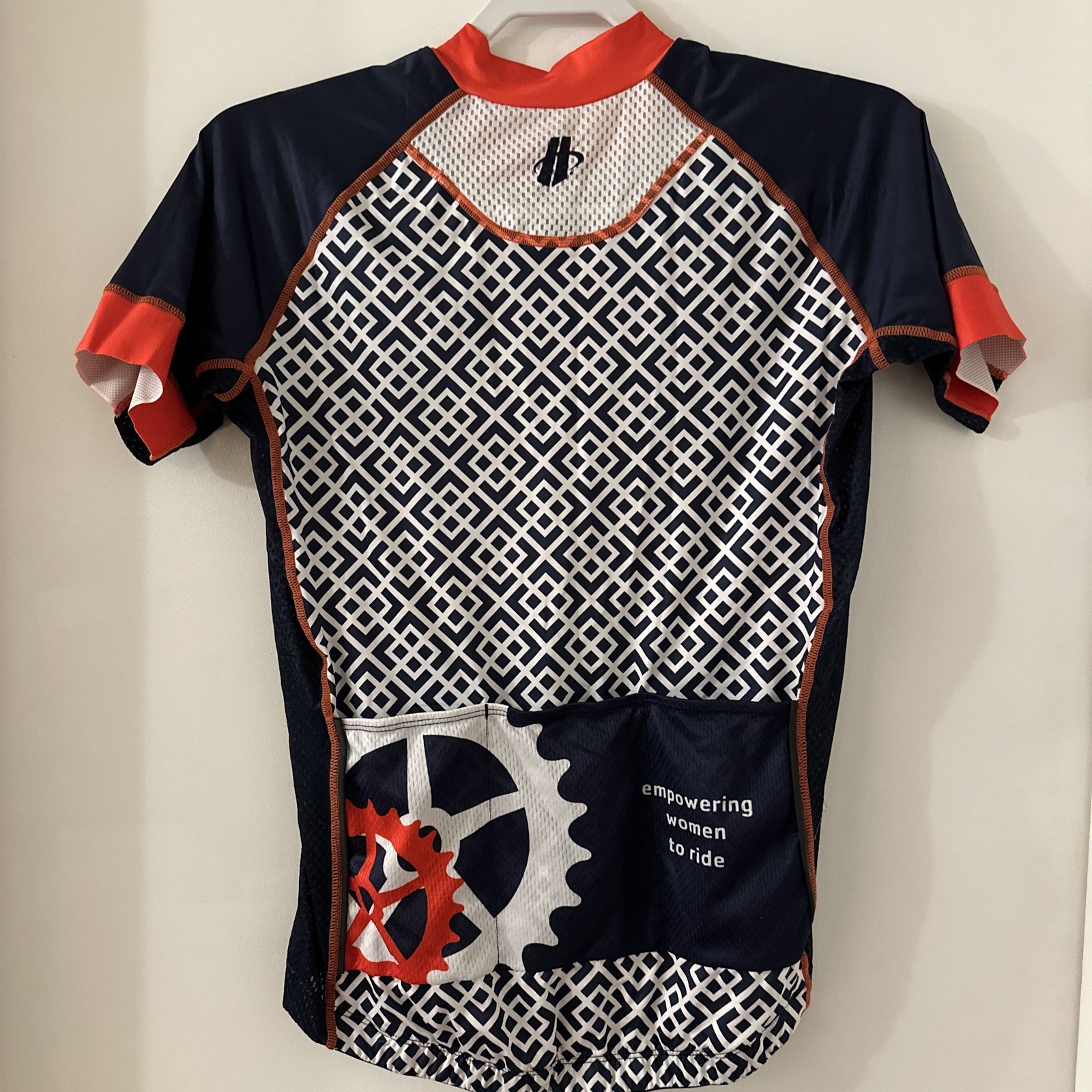 Hincapie Bike Women’s Size M Medium Cycling Jersey full zip. Pre Owned