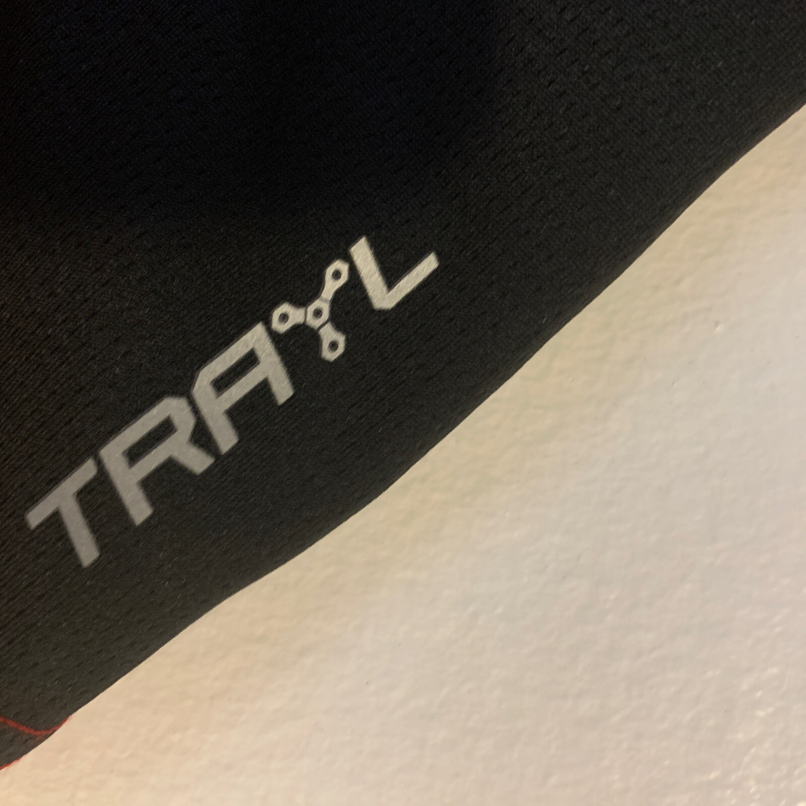 Trayl cycling shirt – Red and Black – Pullover- XXL- perfect condition