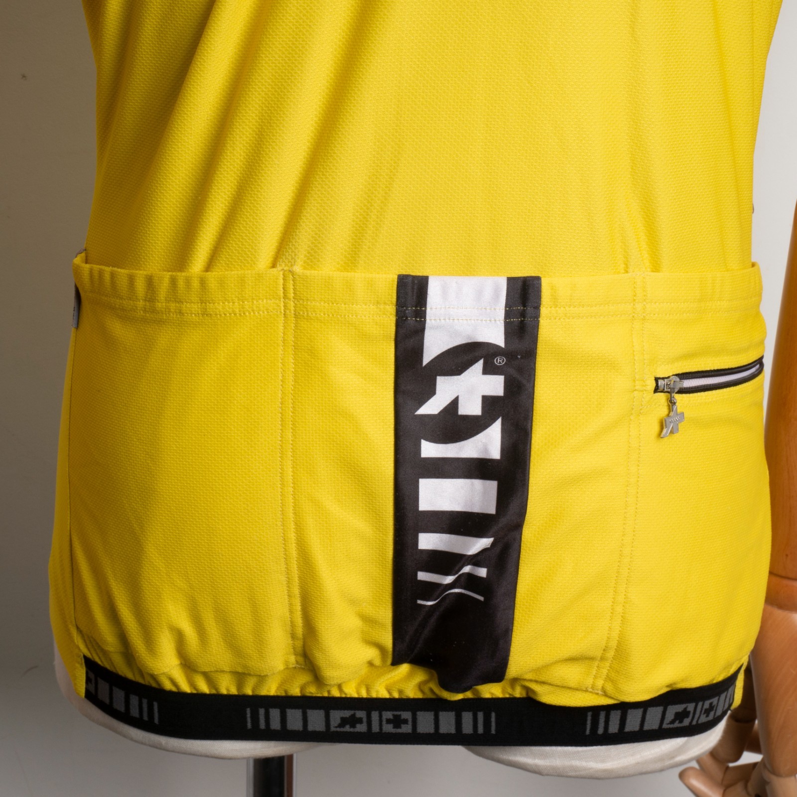 Assos Mens Switzerland S.Uno Cycling Full-Zip Jersey – Yellow, Size M/L