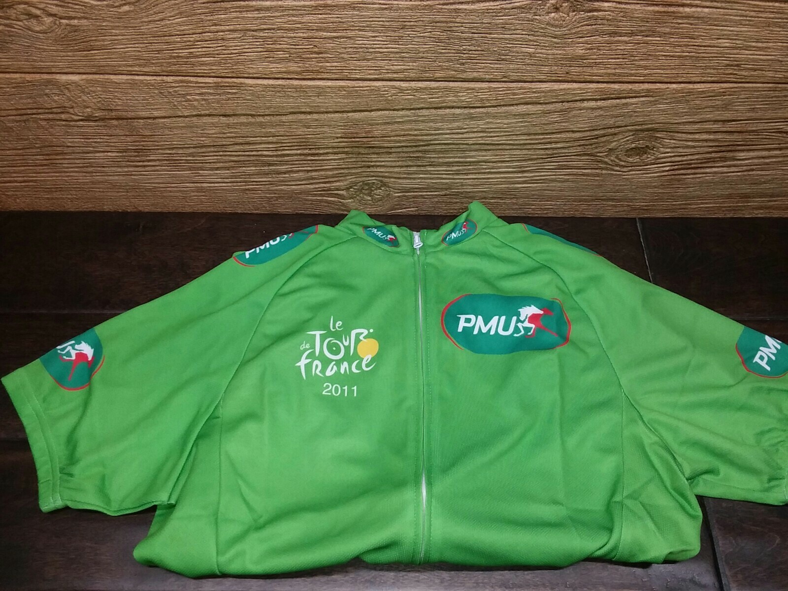 NEW PMU TOUR DE FRANCE 2011 CYCLING JERSEY SHIRT size medium