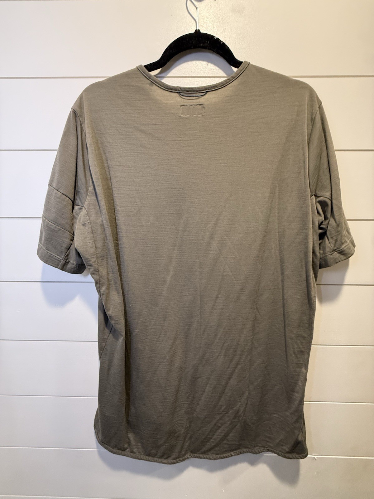 Rapha Men’s Gray Cycling T-Shirt L Lightweight Wool blend Jersey Crew Neck Shirt