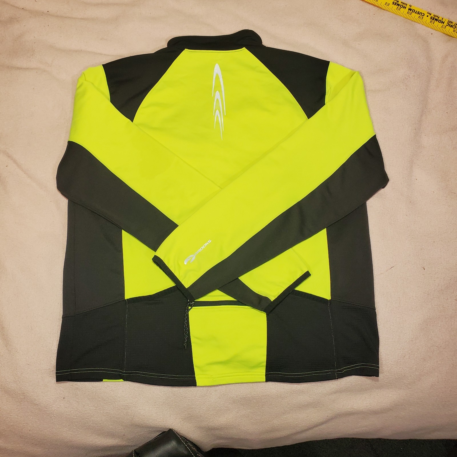 Brooks VaporDry Cycling Jersey Mens L Hi-Vis Reflective Half Zip Rear Pocket