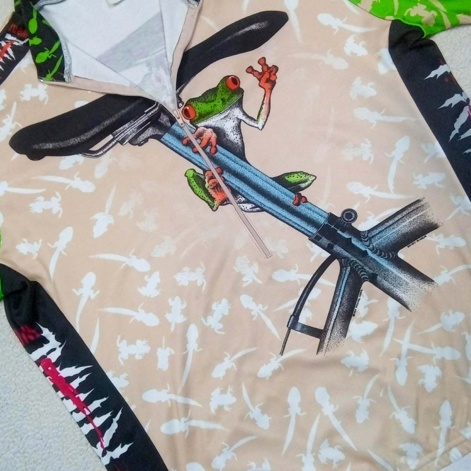 VTG 1999 Primal Wear “Easy Rider” Frog Cycling Jersey Caffeine Makes Me Jumpy XL