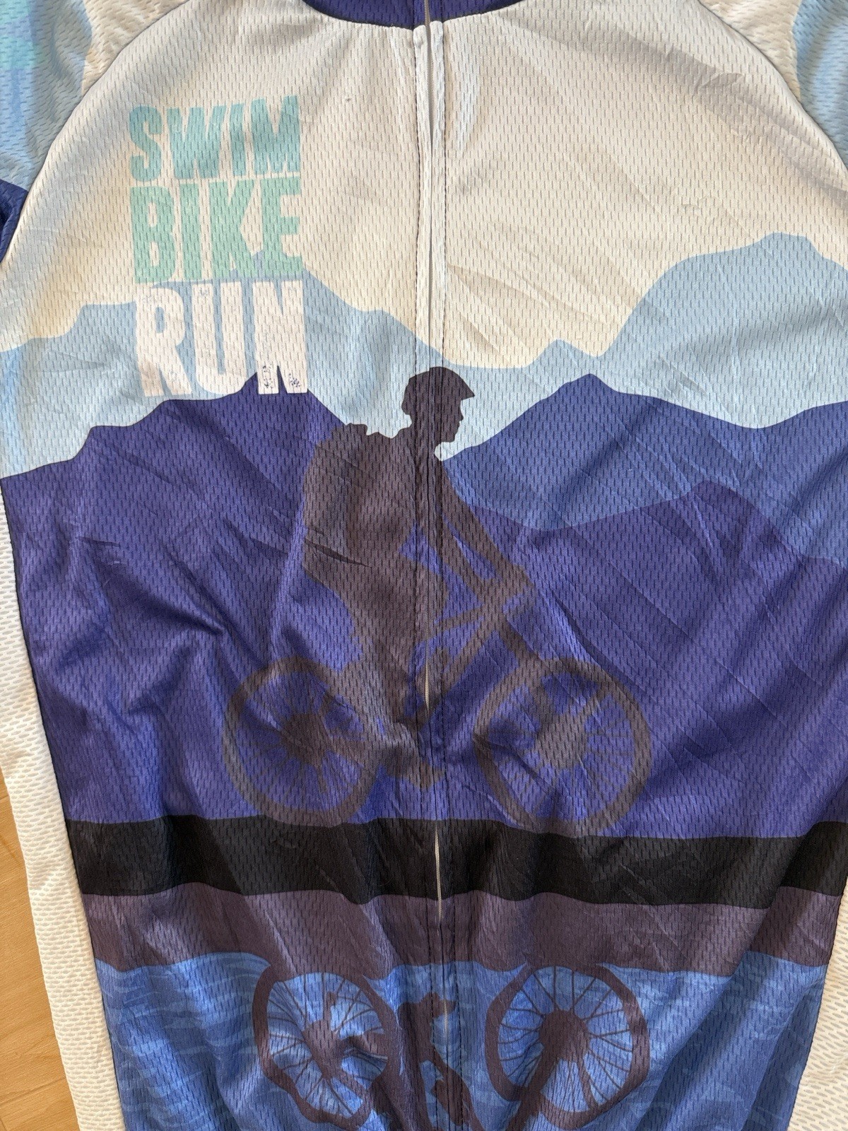 SWIM BIKE RUN CLUB BIKING CYCLING MENS JERSEY NUTRITION POCKETS IN BACK XLARGE