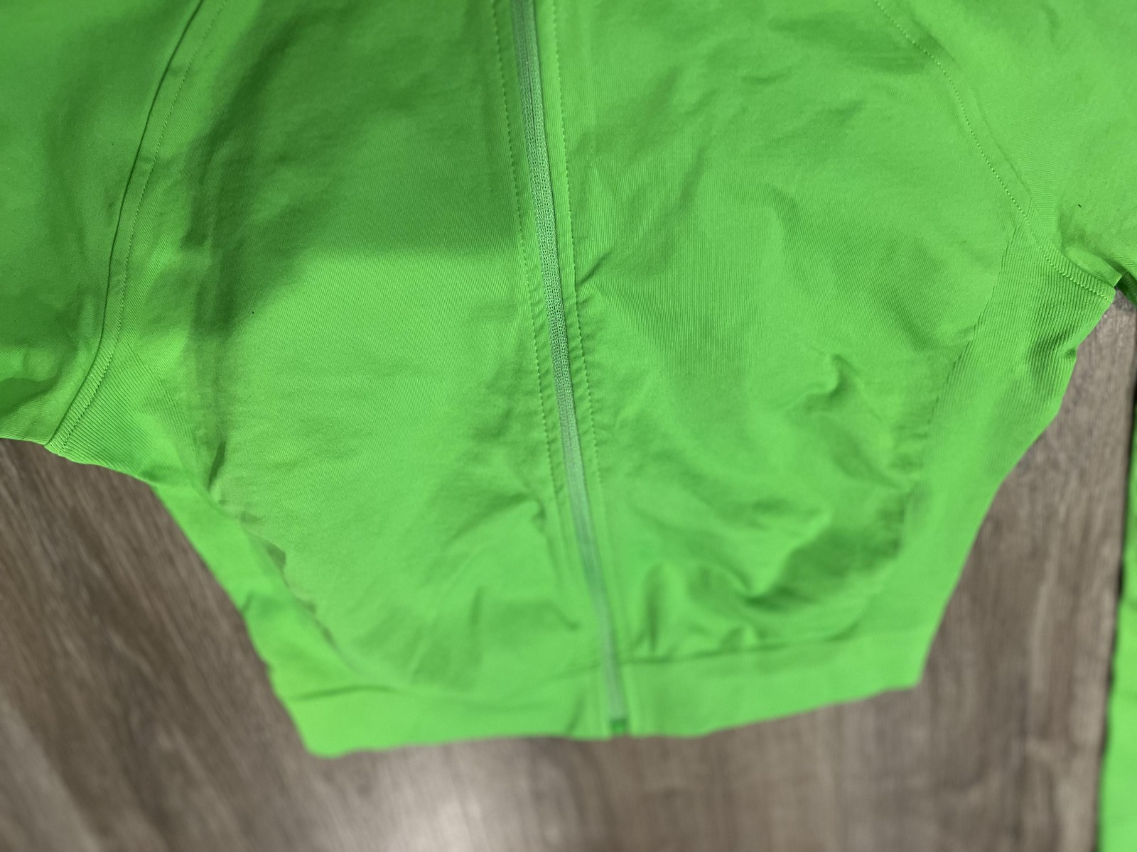 Velaura Zip Up Womens Medium Green slim fit high neck crop countour enhanced fit