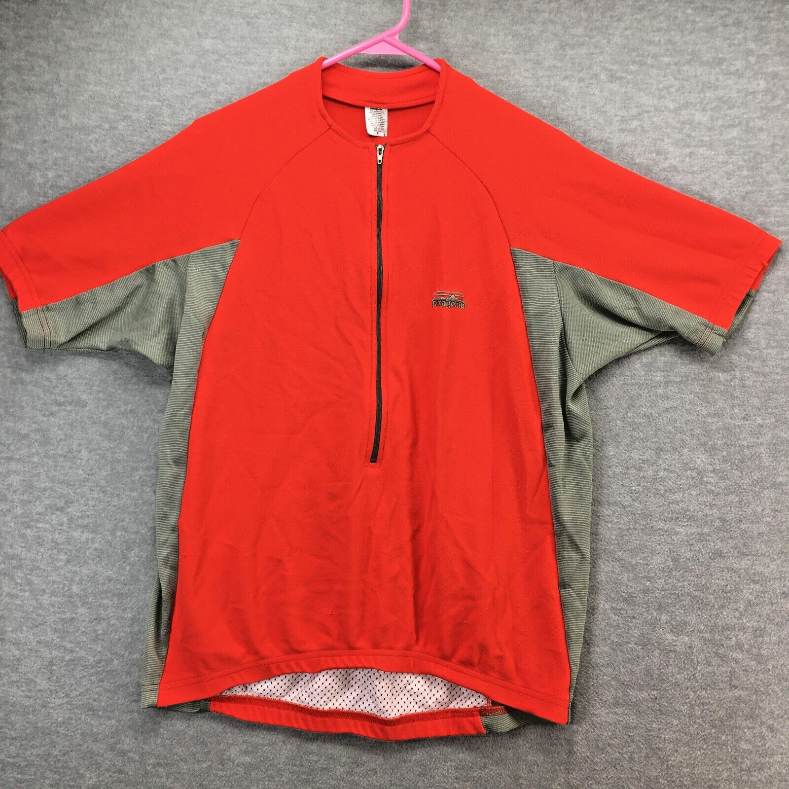 Vintage Patagonia Cycling Top Size Large Cycling/MTNBike 1/2 Zip USA