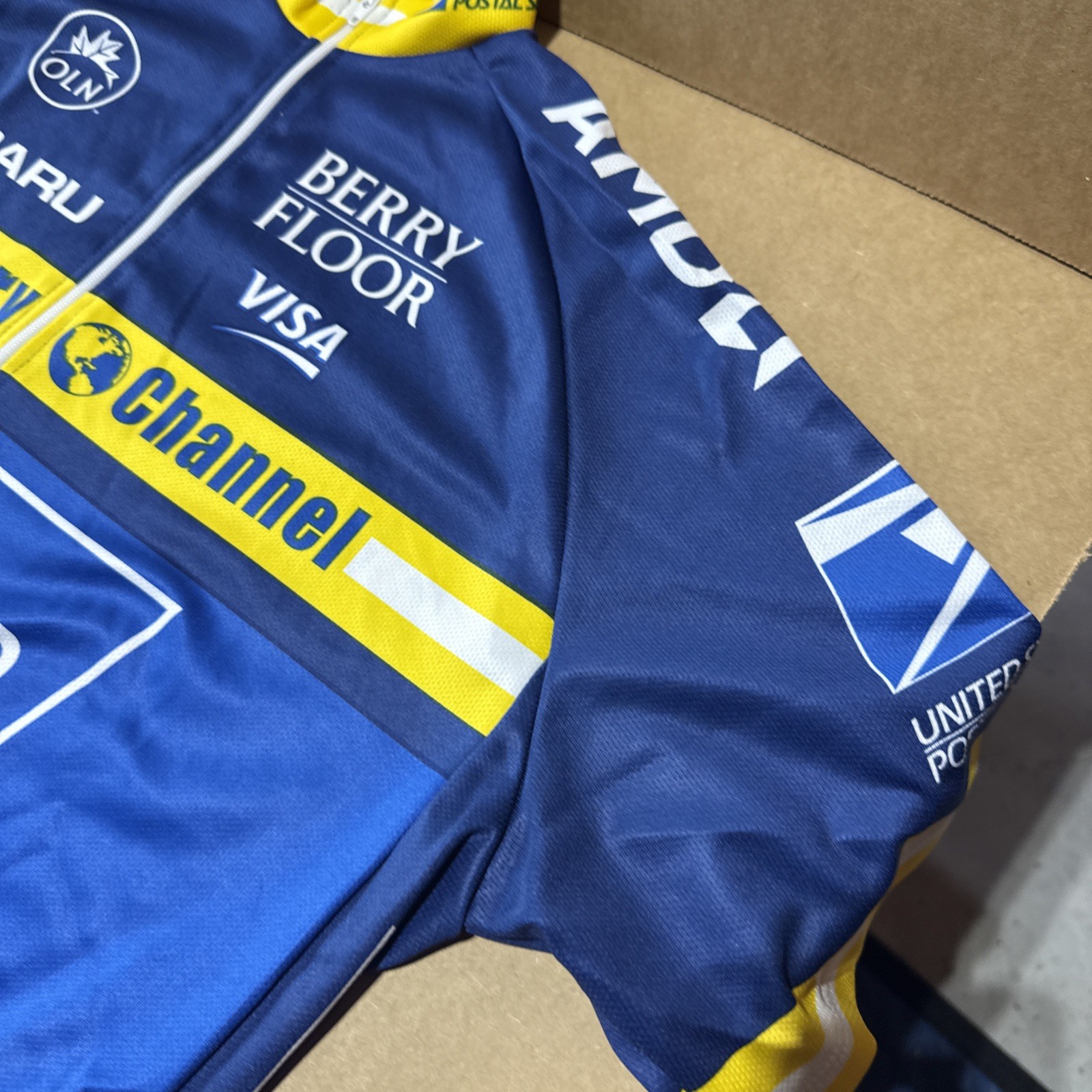 Medium Nike US Postal Discovery Channel Trek USPS Cycling Jersey
