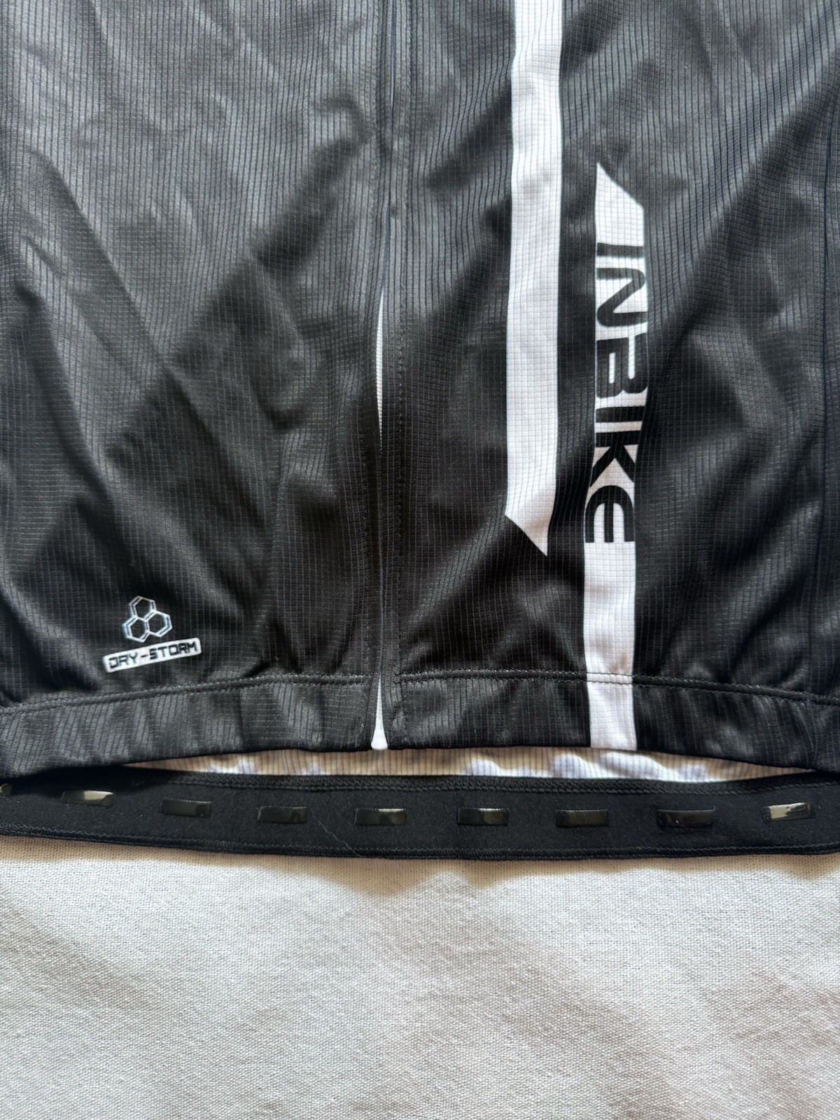 INBIKE IM319 Cycling Jersey Full Zip Pockets 100% Polyester Black/White L/XL