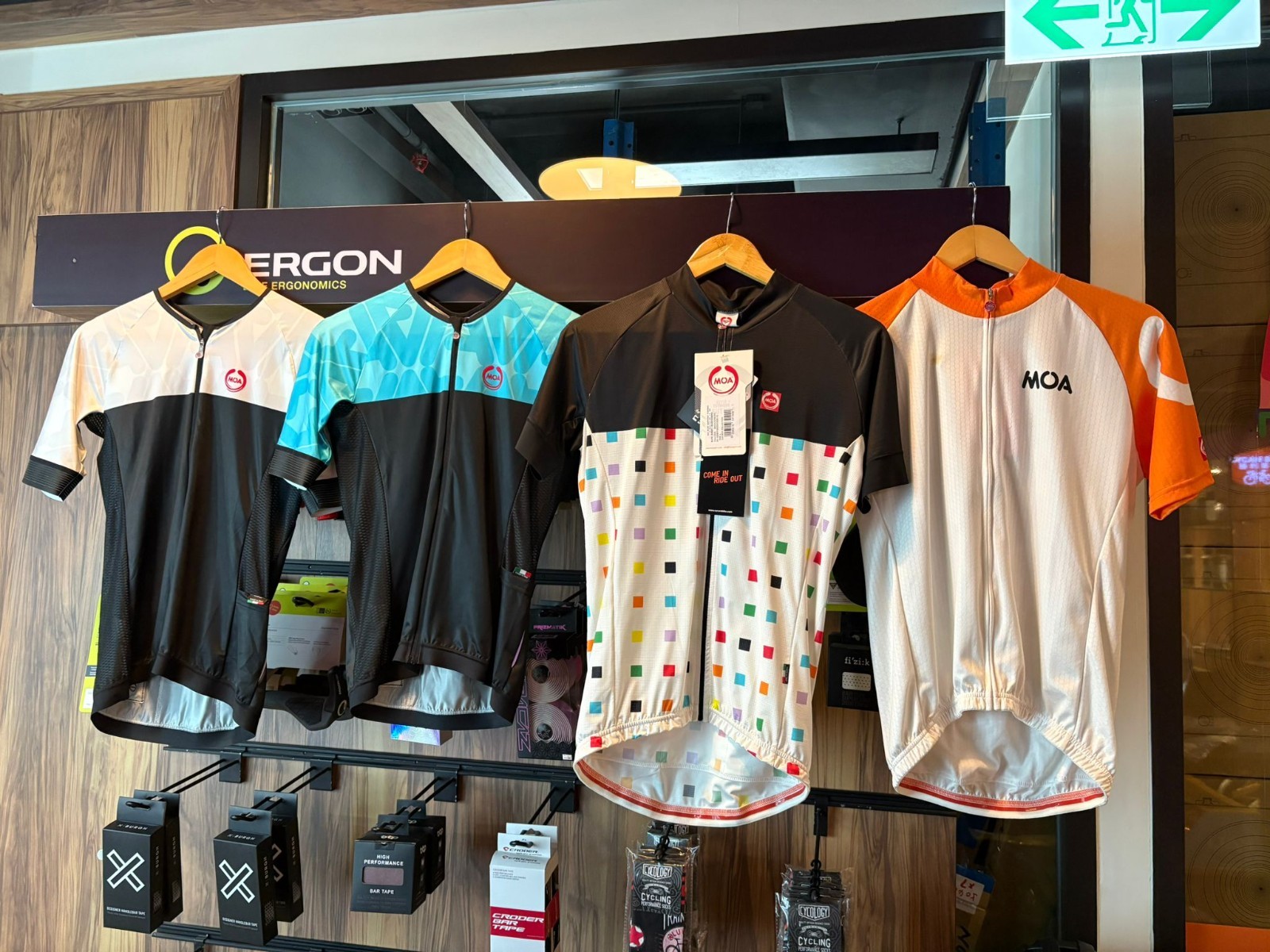 LOT of 4pcs, MOA Cycling Jersey