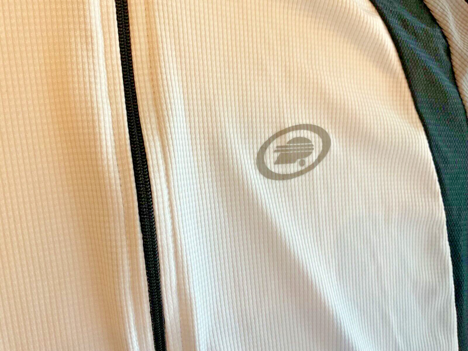 PERFORMANCE Ultra Cycling White Black Gray Full Zip SS Pockets Shirt Biking (L)