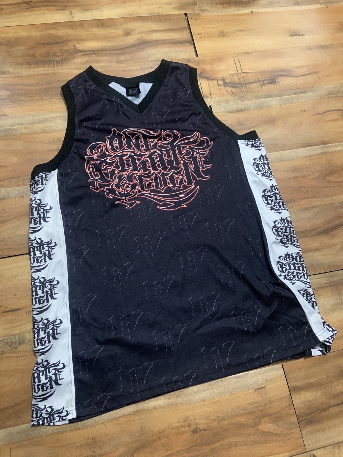 PRE OWNED Vintage 187 INC Jersey 2XL Black, White and Red prints w/Side panels