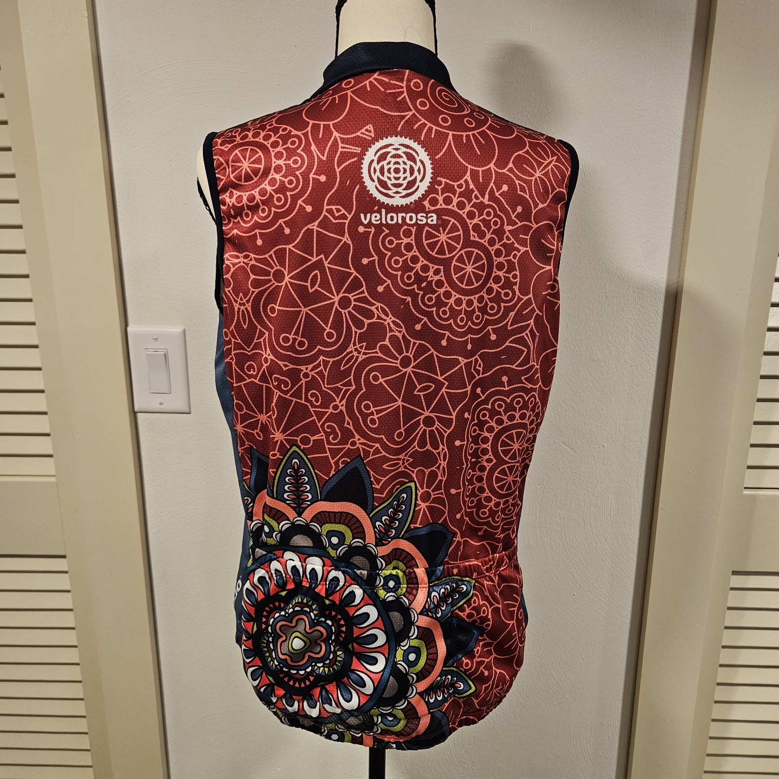 Velorosa Ladies XXL Sleeveless Cycling Top Mandala Design