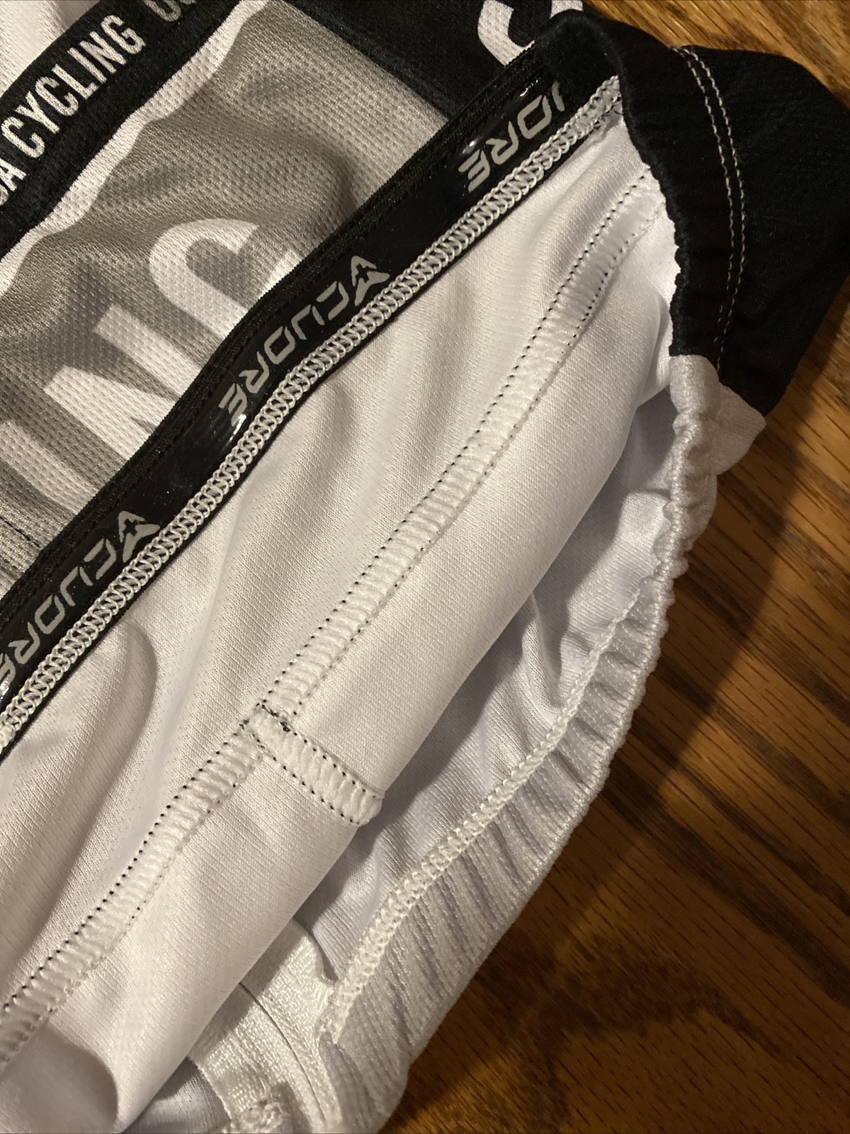 Cuore cycling jersey USA Cyclinh Small Size White Gray Full Zip Race Fit